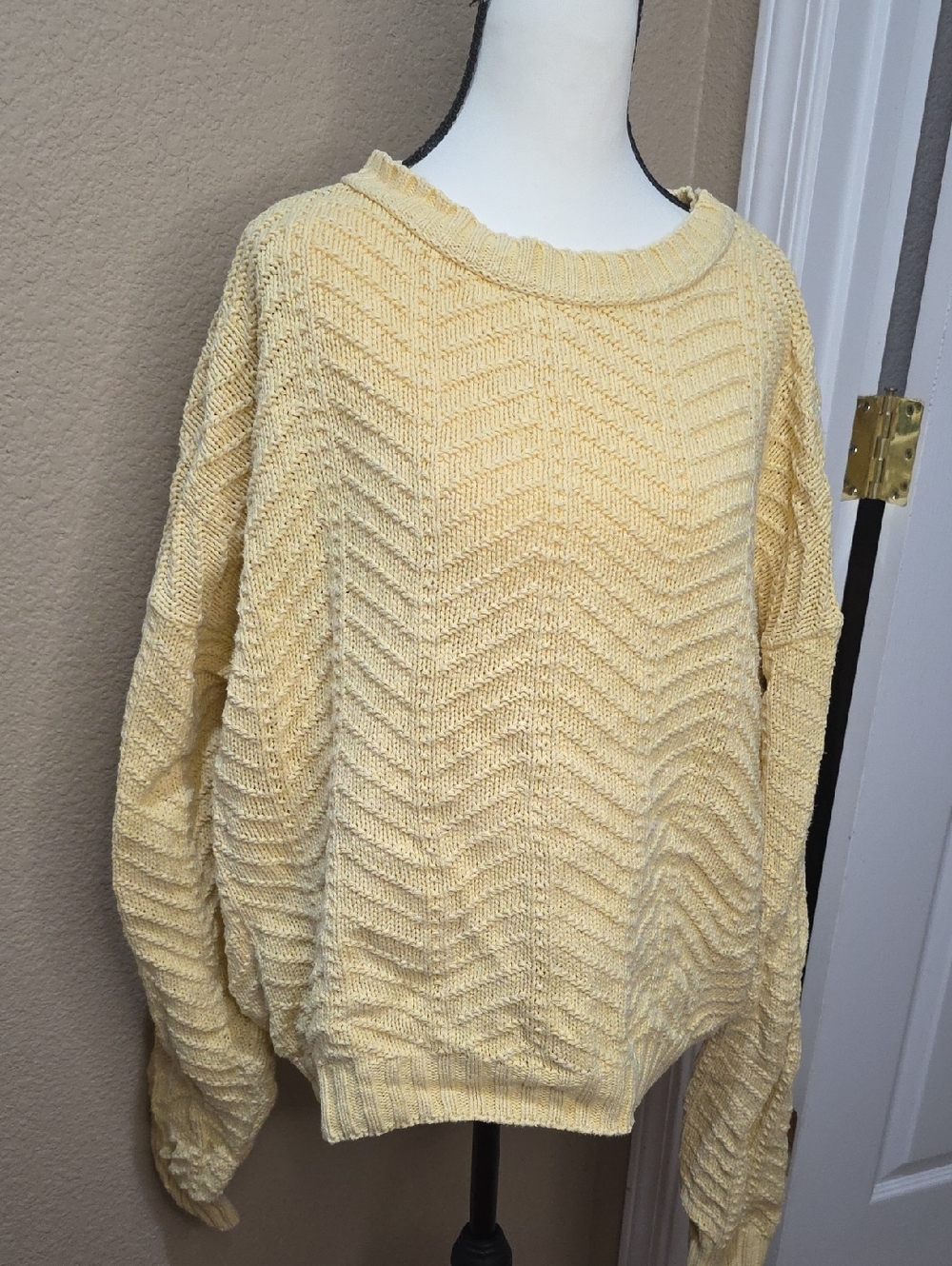 L.L. Bean Women's Pale Yellow Chevron Knit Crewneck Sweater